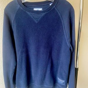 Southern Tide Men’s Beachside Sun Farer Crew Pullover.